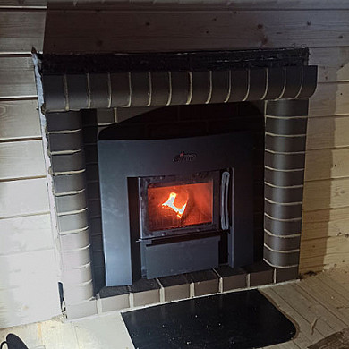 Кирпичный портал для выносного портала печи для бани Grill'D Aurora TRIO с баком для воды